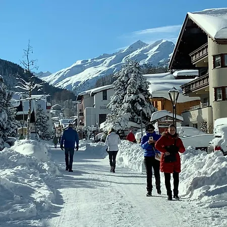 Alpin Life Hotel 3*