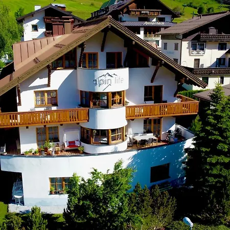 Alpin Life Hotel 3*
