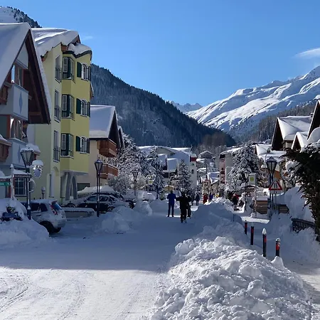 Alpin Life Hotel 3*